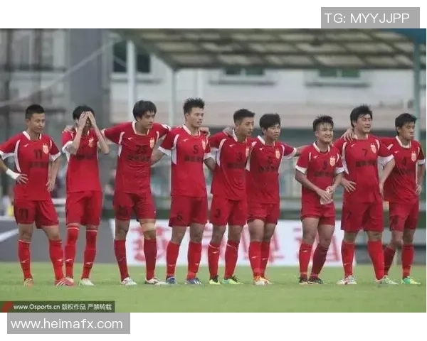 武汉排球队勇闯钻石联赛展现逆袭精神与团队力量的辉煌之路 武汉排球队勇闯钻石联赛展现逆袭精神与团队力量的辉煌之路